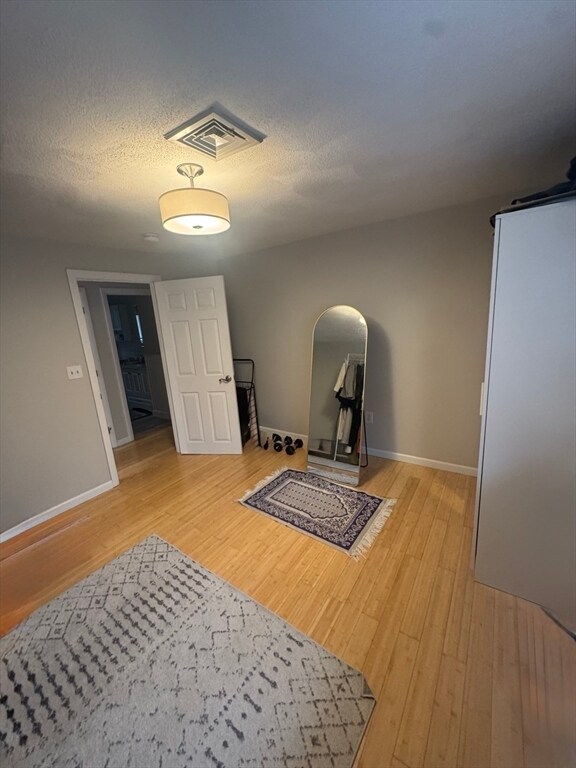 Building Photo - 19 Skyline Dr