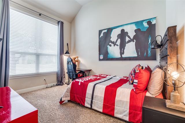 Building Photo - 401 Sarah Cir