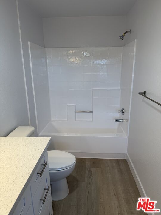 Building Photo - 156 S Oak Knoll Ave