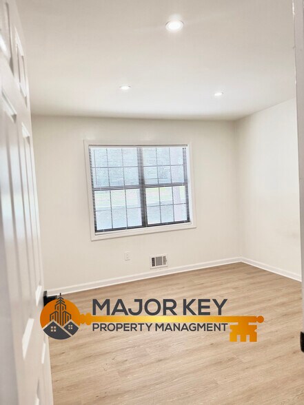 Building Photo - 4555 Sugarloaf Pky