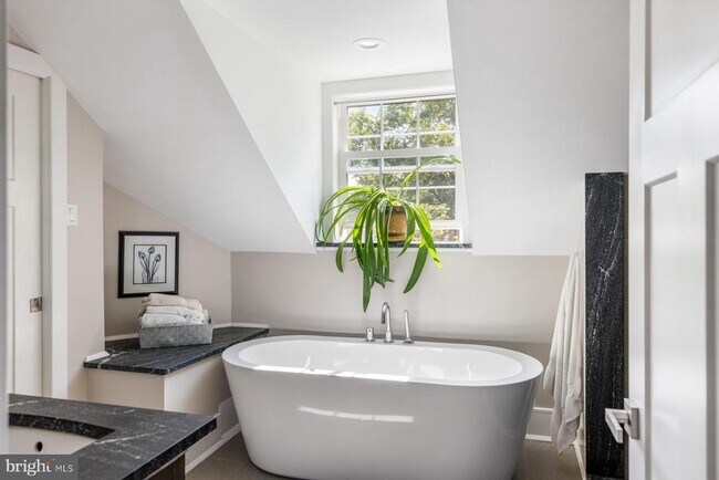 Building Photo - 4981 New Rd