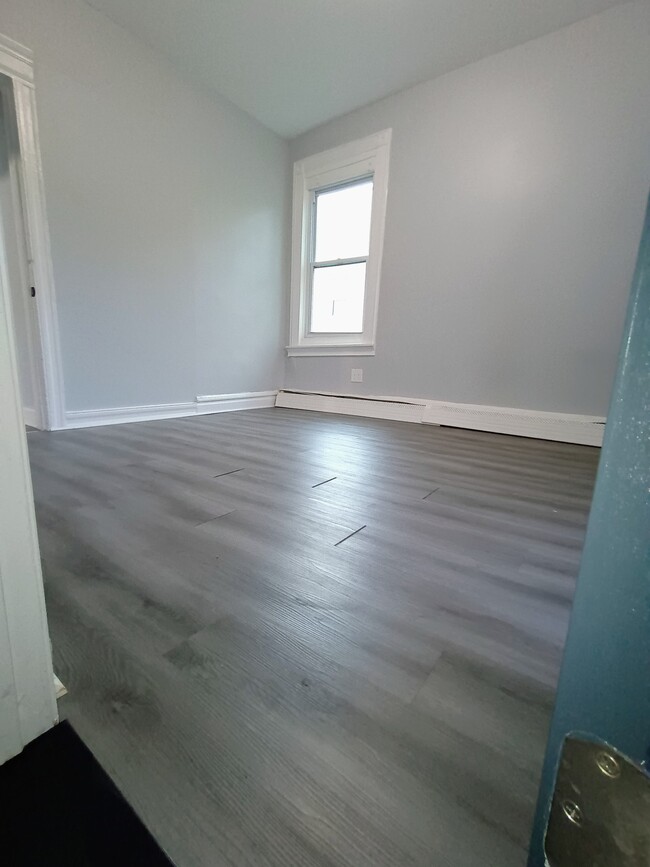 Building Photo - 169 Johnson Ave