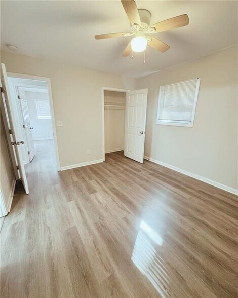 Building Photo - 2933 Port Royal Ln