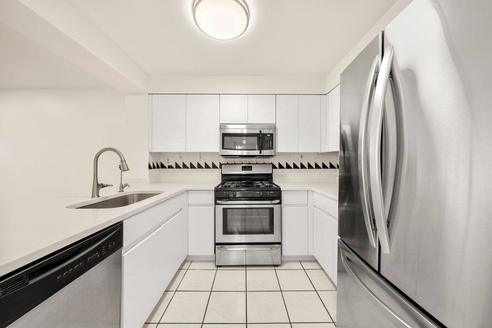 Building Photo - 303 Williams Ct