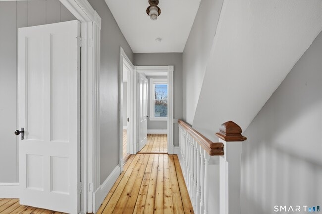 Building Photo - 43 Dunham St