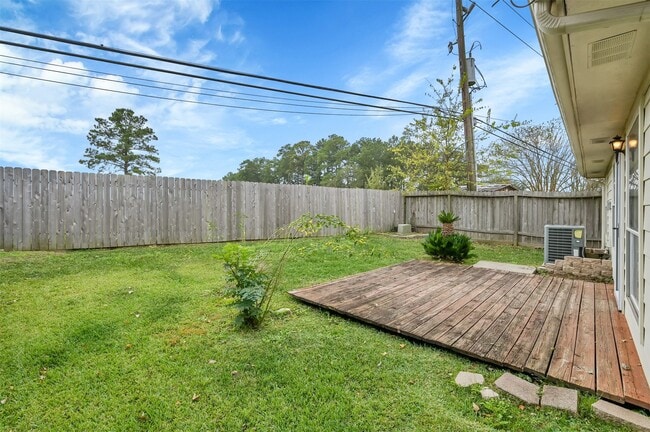 Building Photo - 12411 Westwold Dr