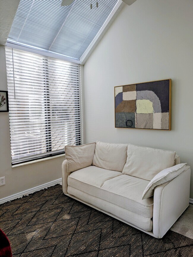 Building Photo - 5179 E 3900 N