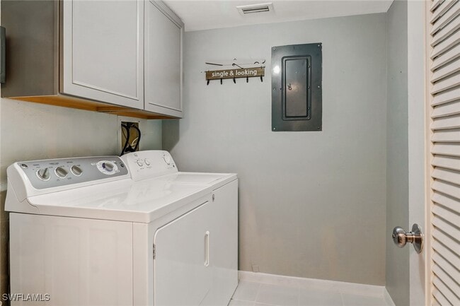 Building Photo - 1351 Curlew Ave