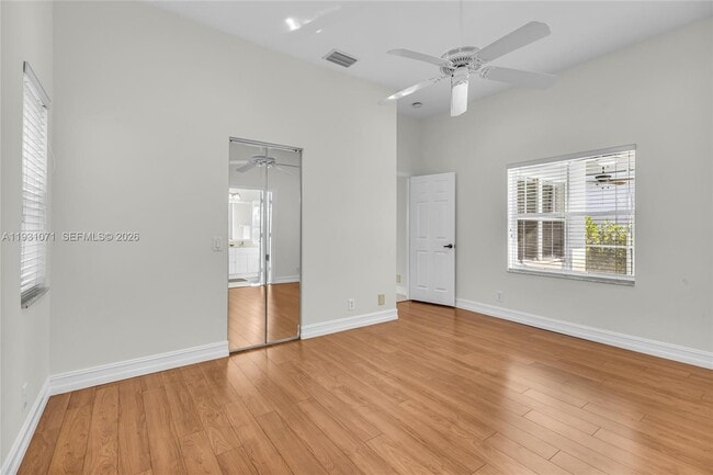 Building Photo - 1579 Banyan Way