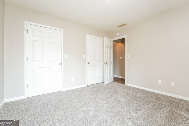 Building Photo - 2627 Country Trace SE