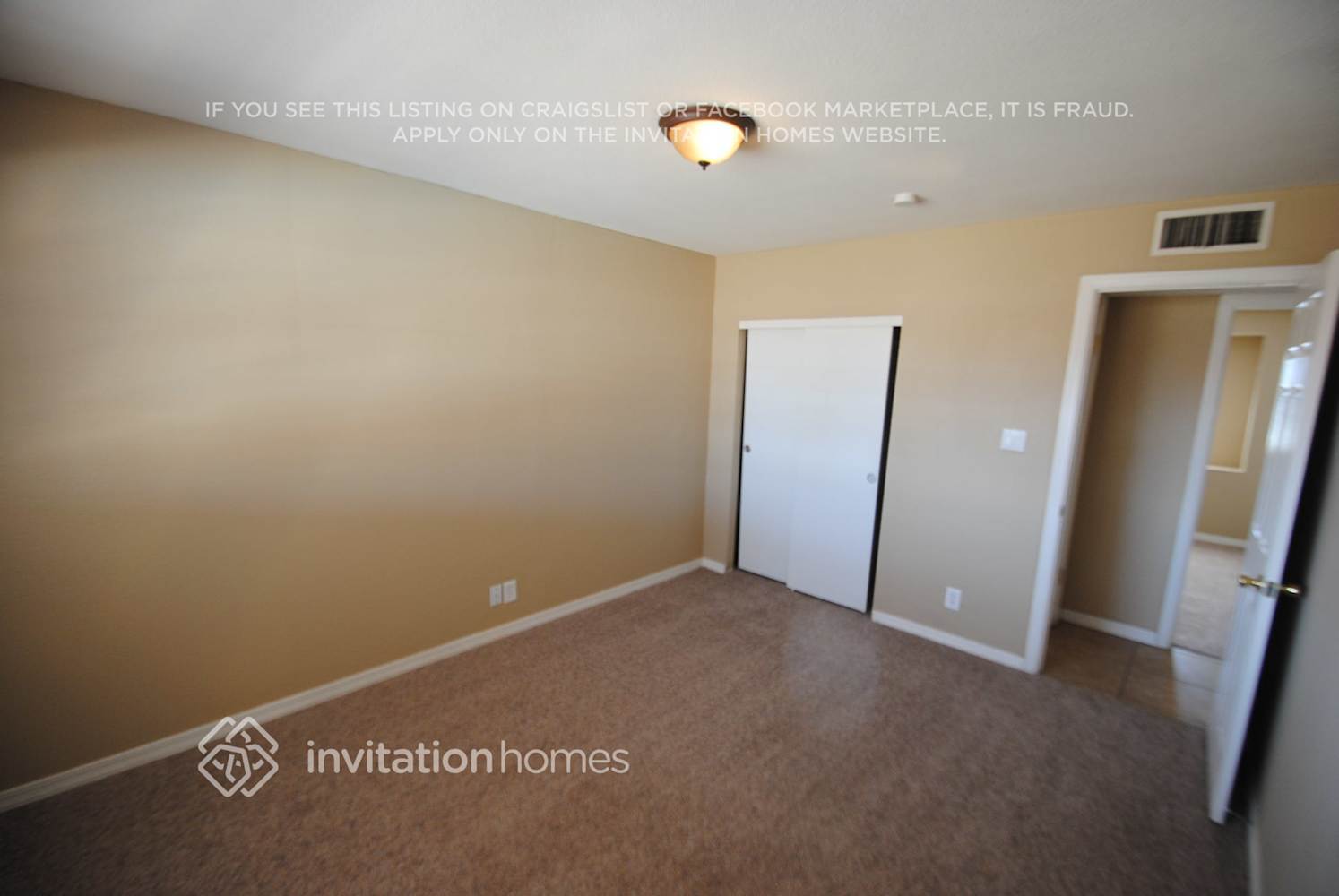 Building Photo - 4148 W Sierra Vista Dr