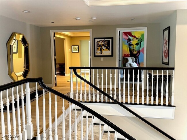 Building Photo - 3160 Bel Air Dr