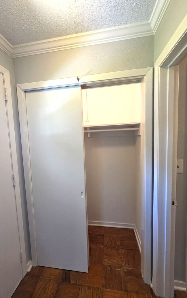 Building Photo - Newly Updated Home in Seagate Village