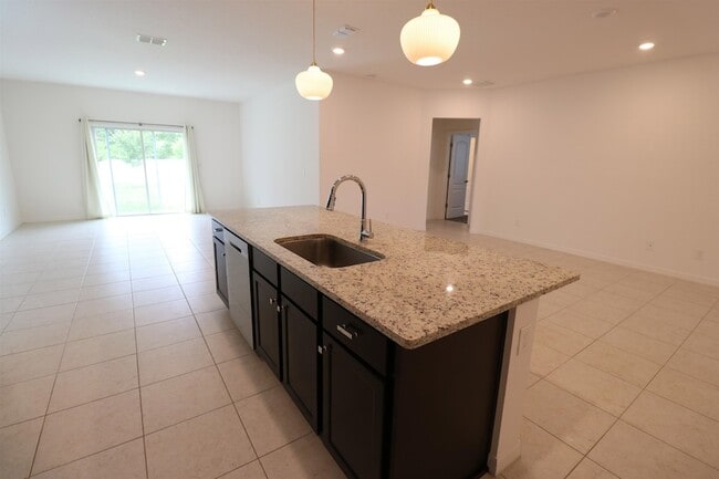 Building Photo - 311 Sandstone Dr