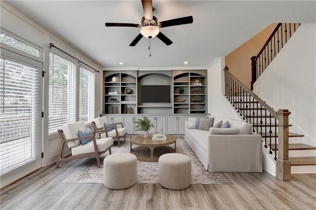 Building Photo - 6892 Roswell Rd NE