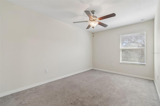 Building Photo - 10687 Lake Montauk Dr