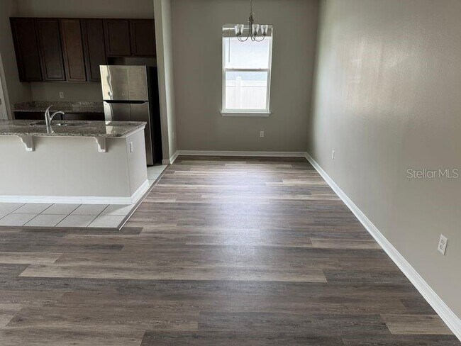 Building Photo - 3345 Curlew Ave