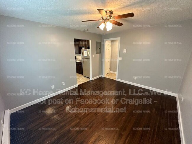 Building Photo - 901 N 16 St