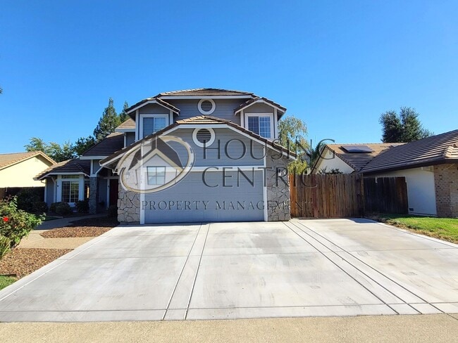 Building Photo - Executive Folsom Rental EXCELLENT Location and a POOL!