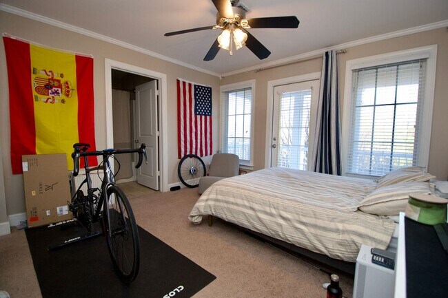 Building Photo - Spacious 3-Bedroom Condo Near Auburn University!