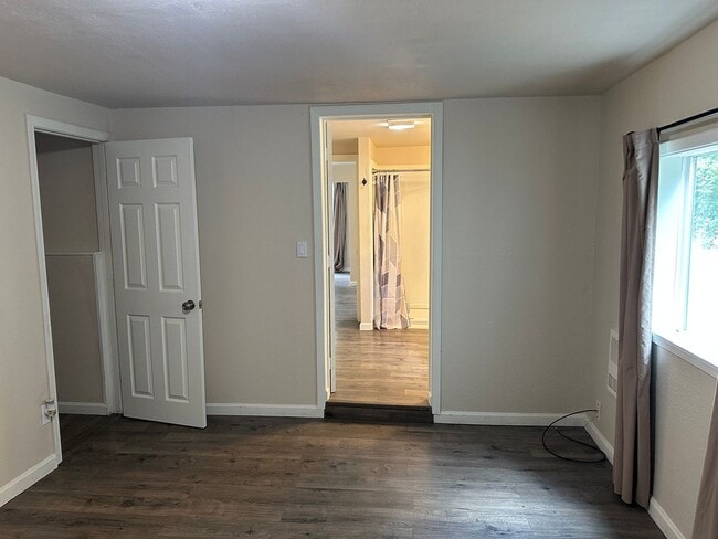 Building Photo - Charming 3 bed 1 bath house in a great a n...