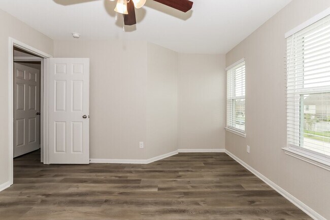 Building Photo - 16389 Olive Sparrow Dr