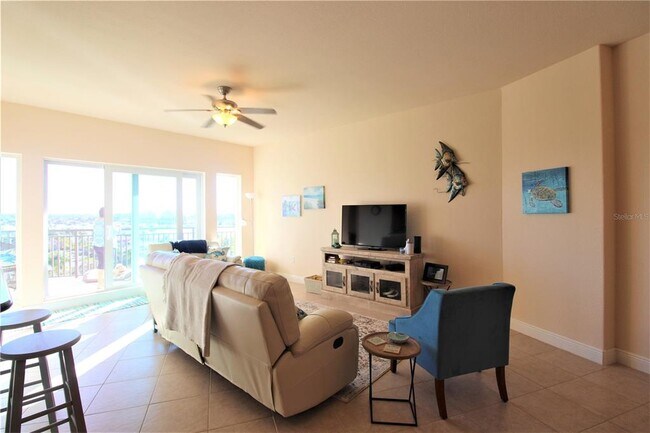 Building Photo - 501 Haben Blvd