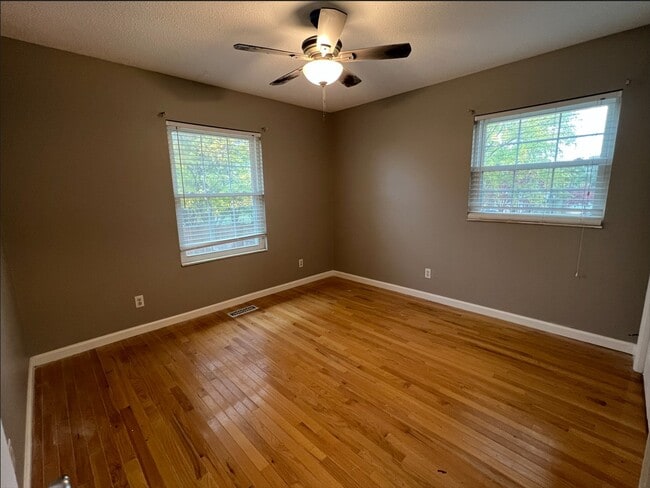 Building Photo - 2805 Big Bend Dr