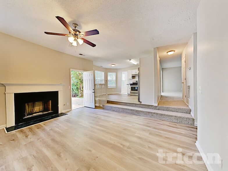 Building Photo - 842 Asbury Trail