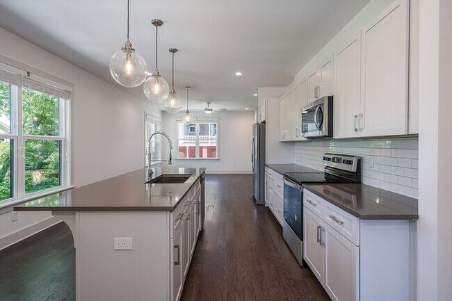 Building Photo - East Nashville Condo at Cleveland Park