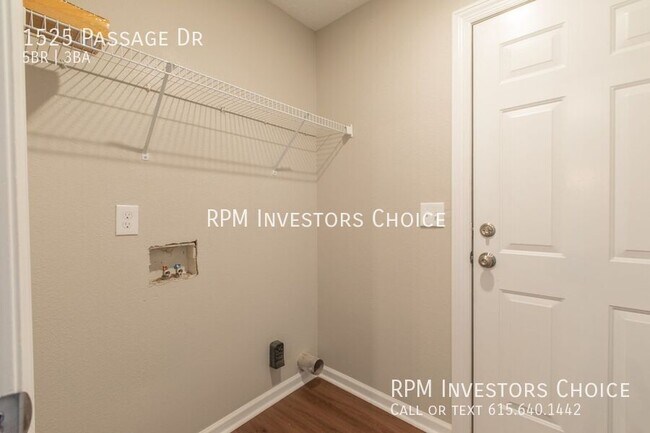 Building Photo - 1525 Passage Dr