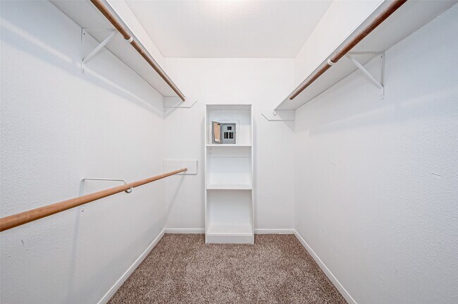 Building Photo - 12802 Sunset Dune Dr