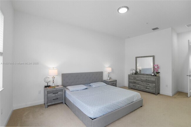 Building Photo - 12441 NW 18th Ct