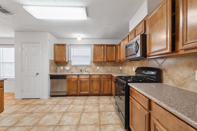 Building Photo - 3119 Myrtle Ranch Dr