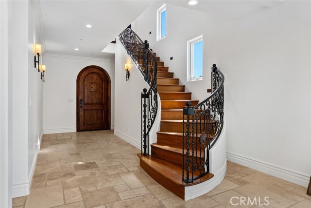 Building Photo - 26509 Via Sacramento