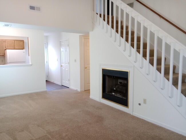 Building Photo - 3517 Prescott Dr