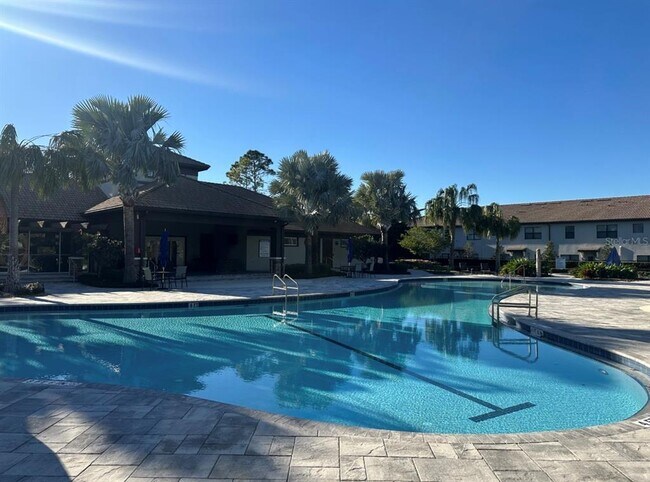 Building Photo - 1222 Royal St. George Blvd