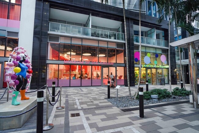 Building Photo - 851 NE 1st Ave