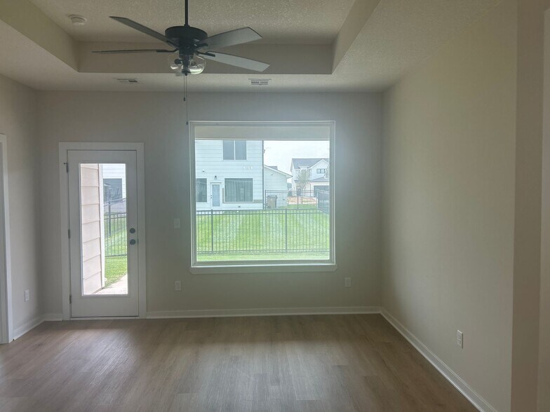 Building Photo - 12467 W