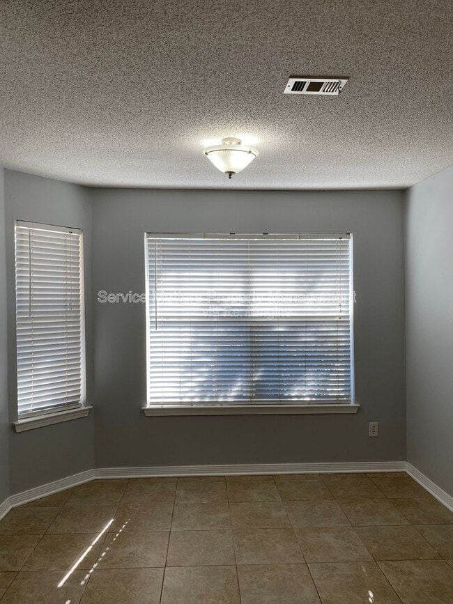 Building Photo - 5939 Ashton Woods Cir