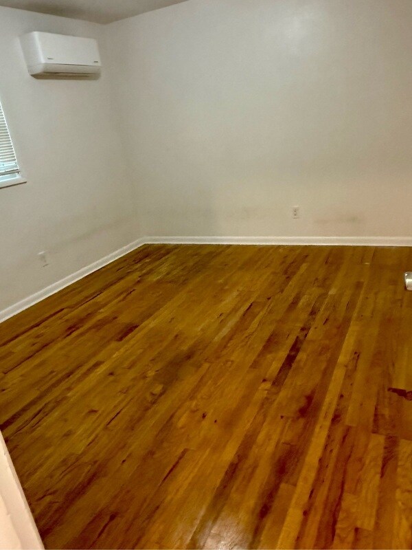 Building Photo - 5303 NE 72nd Ave.