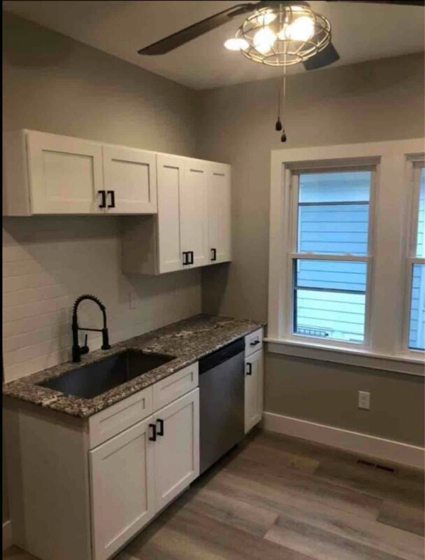 Building Photo - 171 Blaine Ave