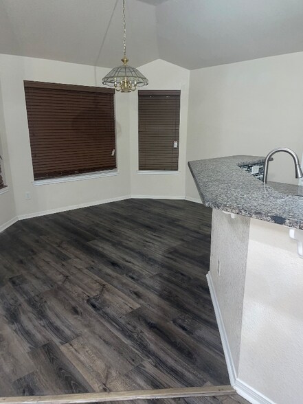 Building Photo - 4507 Mildred Ave