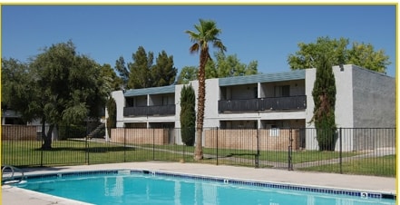 Pool - Pennwood Place