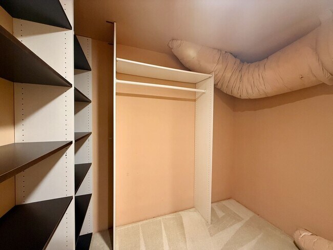 Building Photo - Gorgeous Spanish Trails 3BR House for lease!