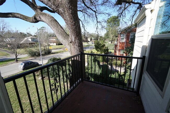 Building Photo - 3415 Southmore Blvd