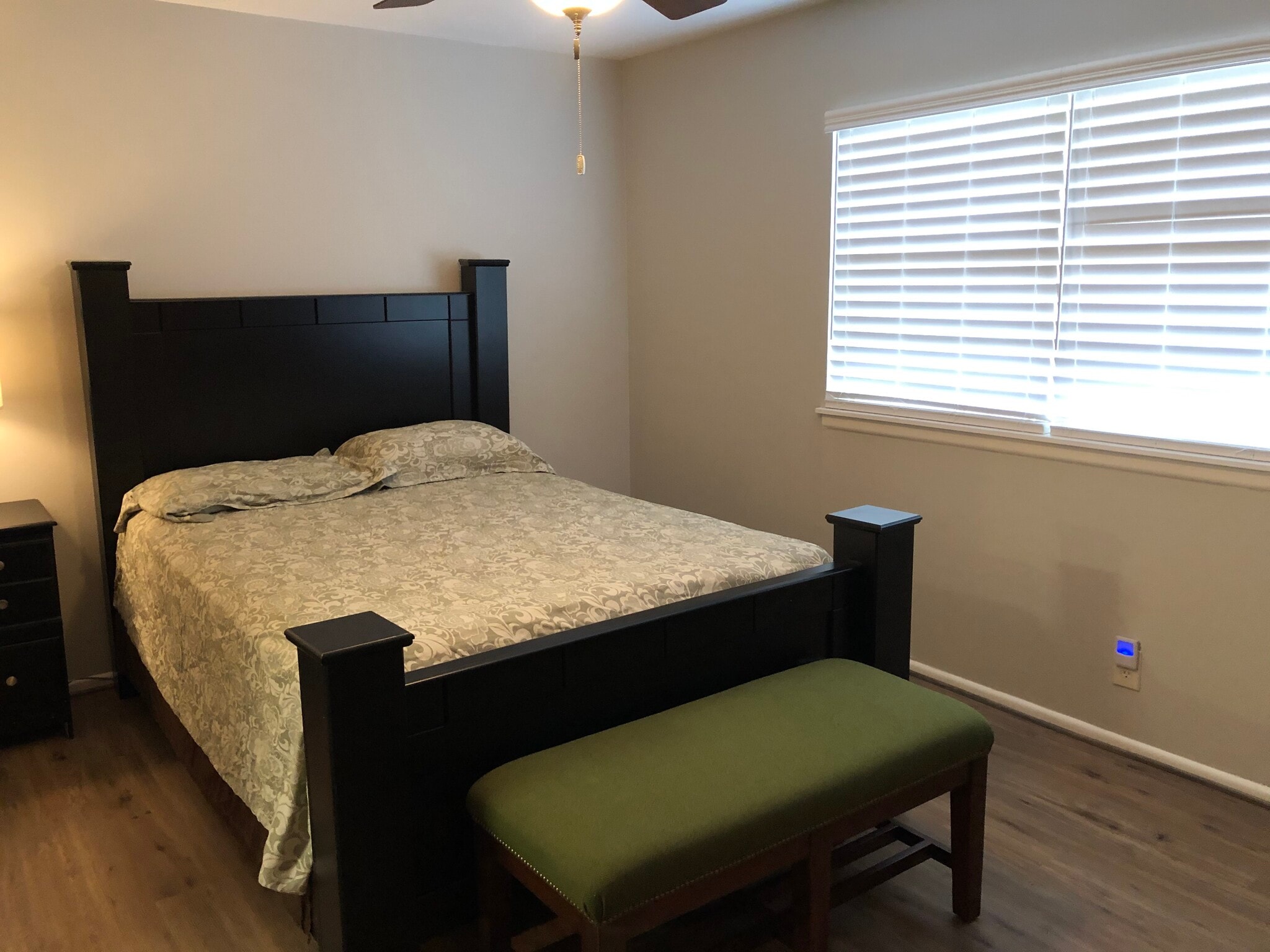 Bedroom - Same both units - 1034 Elizabeth Ave