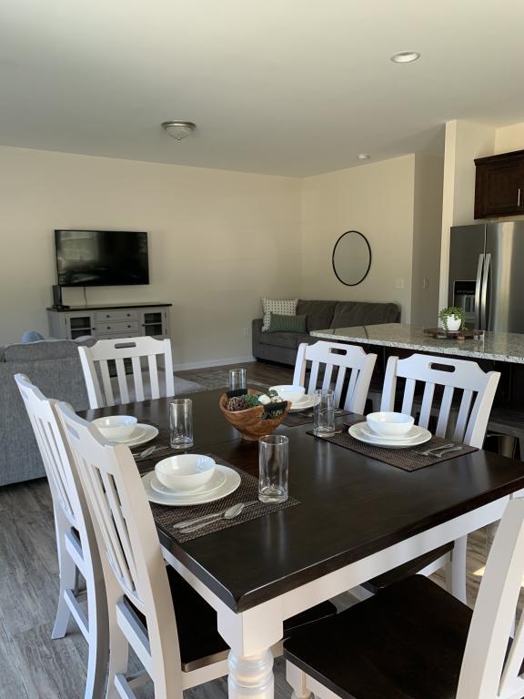 Building Photo - 239 Louise Ln