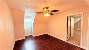 Building Photo - 446 Russell Cemetery Rd