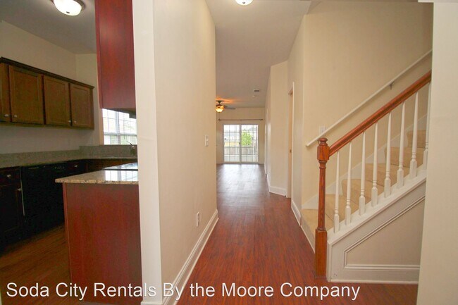 Building Photo - 2 br, 2.5 bath House - 119 Bonhomme Circle